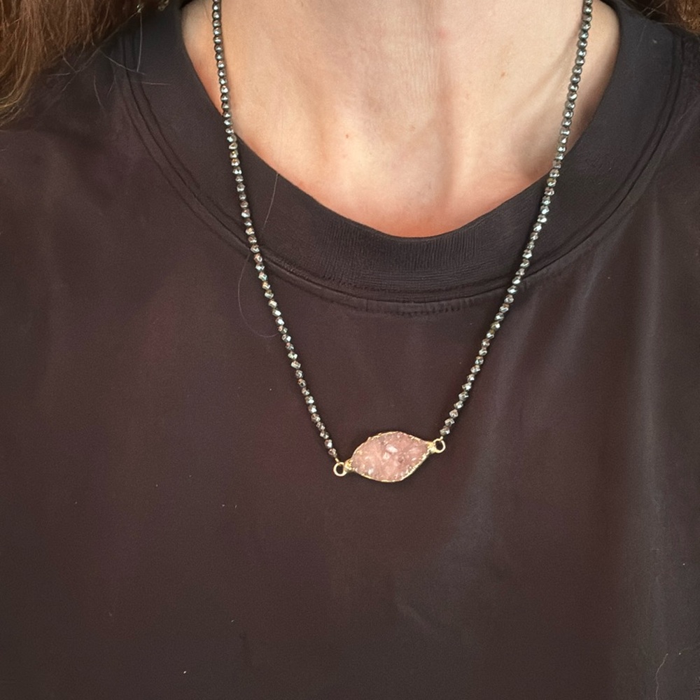 Amethyst stretch beaded necklace